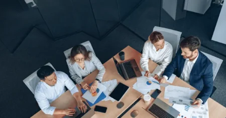 Como Validar Ideias de Negócios Digitais em 2025: Guia Completo