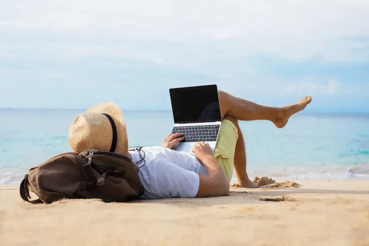 Descubra como viver como Nômade Digital e ganhar dinheiro online enquanto viaja pelo mundo. Liberdade, trabalho remoto e aventura!