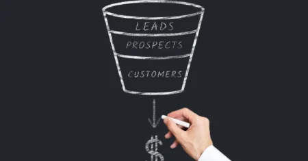 Como medir a eficiência do seu funil de vendas e ajustar estratégias?