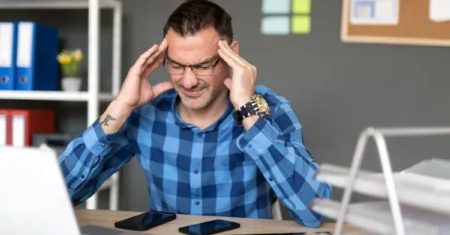 Quais são os erros comuns ao criar uma presença digital e como evitá-los?