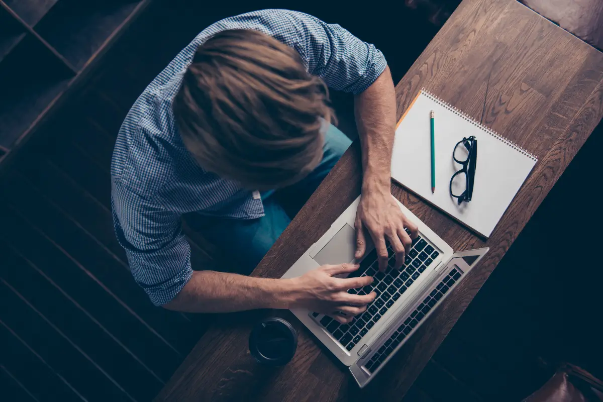 Técnicas de Copywriting para Aumentar Vendas Online: O Guia Completo